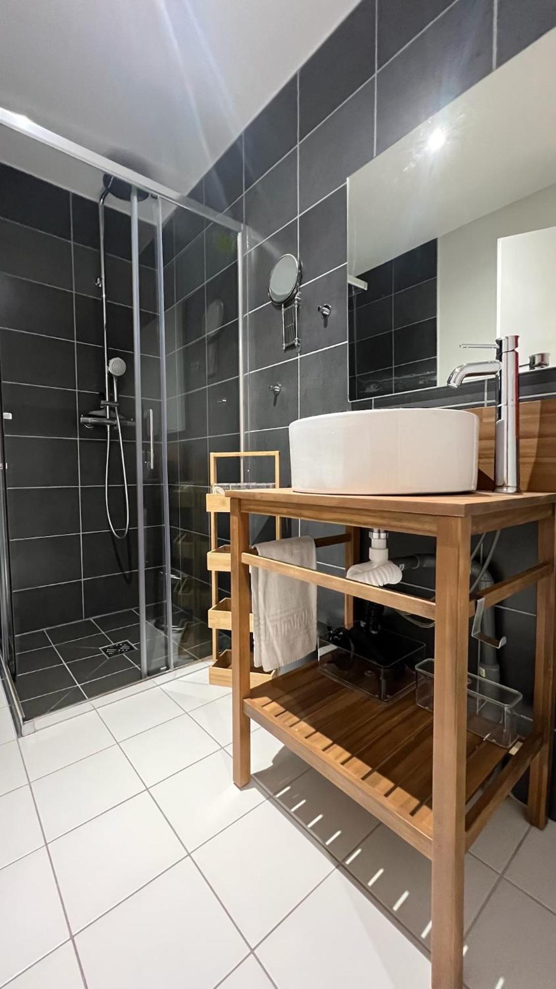 Rouge Canneberge -8 Personnes- 84M2 Vue Degagee Setaz Valloire Luaran gambar