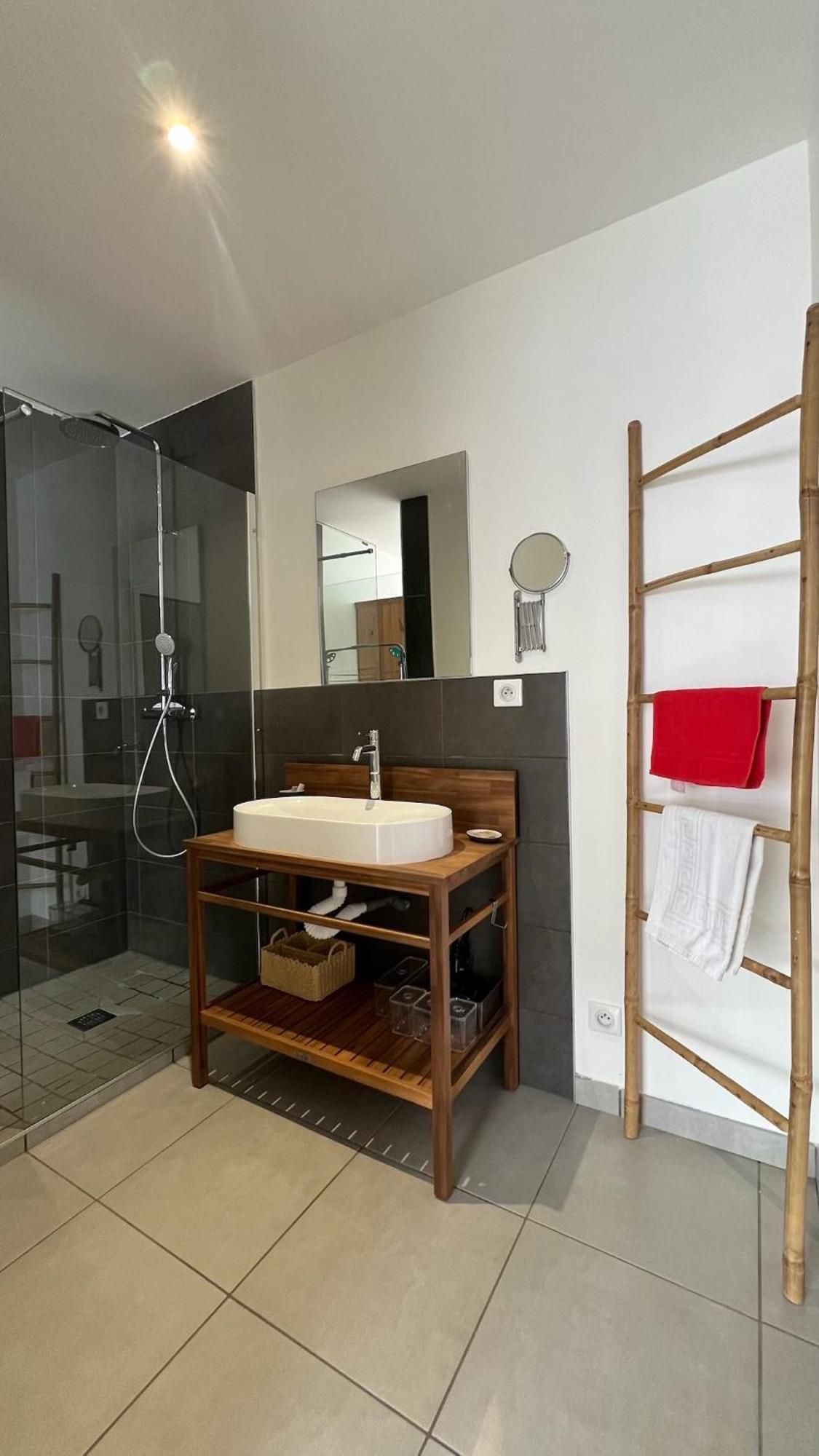 Rouge Canneberge -8 Personnes- 84M2 Vue Degagee Setaz Valloire Luaran gambar