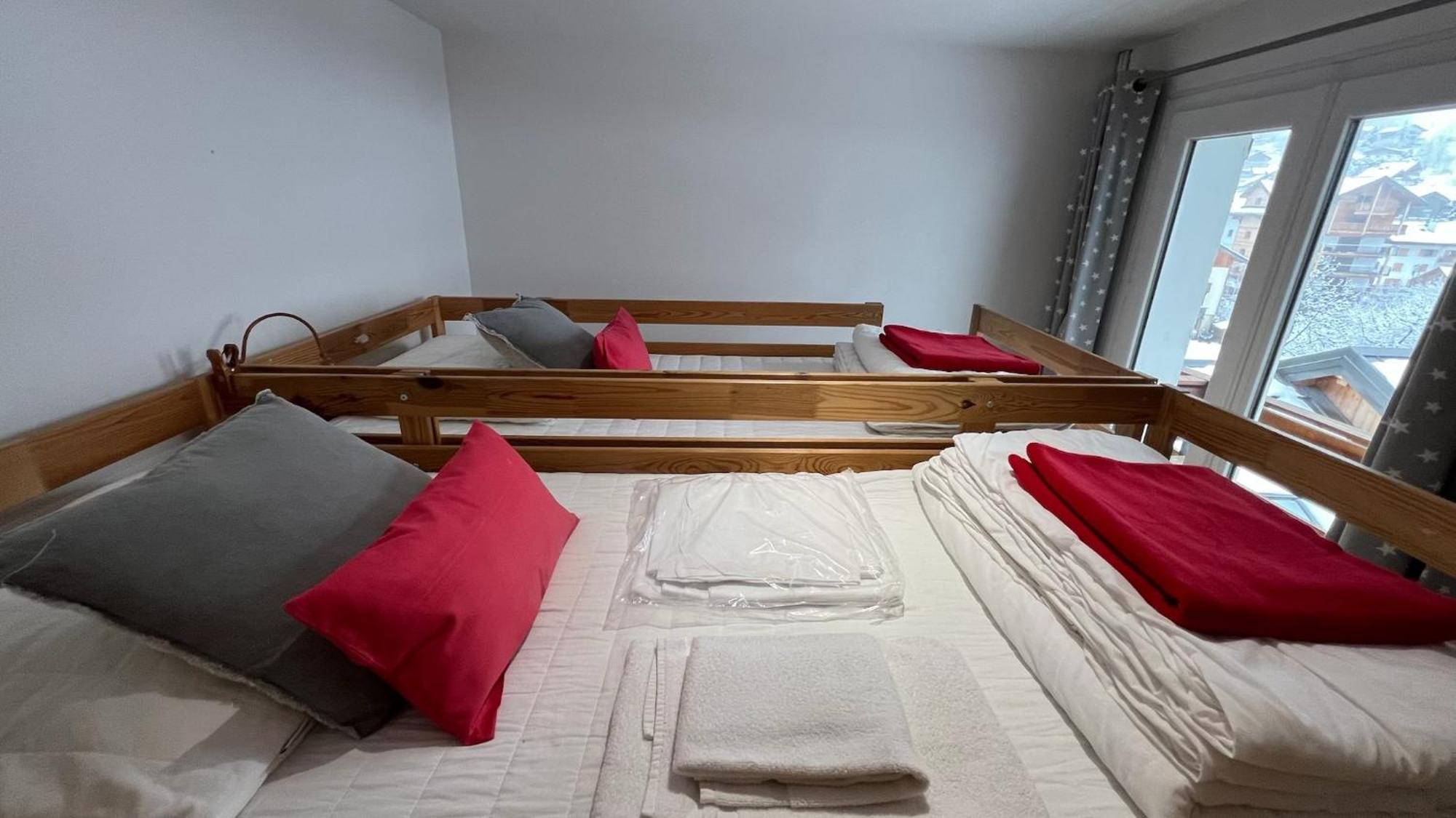 Rouge Canneberge -8 Personnes- 84M2 Vue Degagee Setaz Valloire Luaran gambar